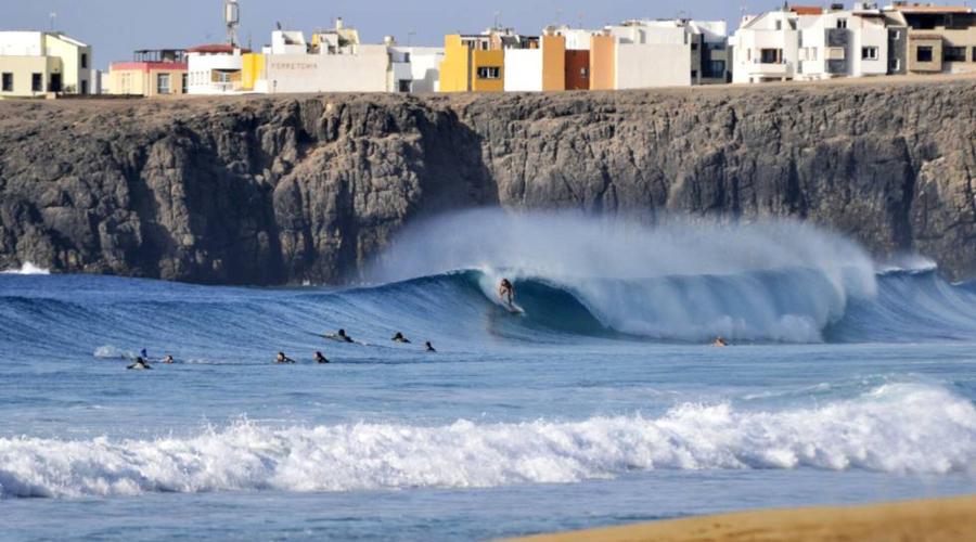Que faire à Corralejo en hiver : plages, surf et activités en plein air Surfing Colors Corralejo Que faire à Corralejo en hiver : plages, surf et activités en plein air Surfing Colors Corralejo