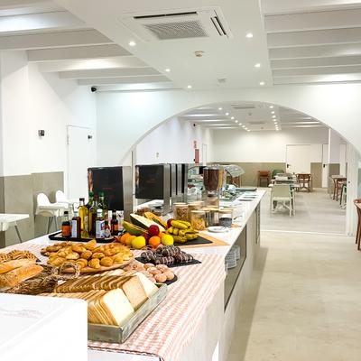 Petit-déjeuner buffet Surfing Colors Corralejo Petit-déjeuner buffet Surfing Colors Corralejo