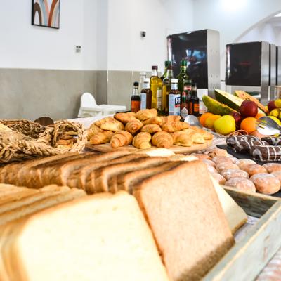 Petit-déjeuner buffet Surfing Colors Corralejo Petit-déjeuner buffet Surfing Colors Corralejo